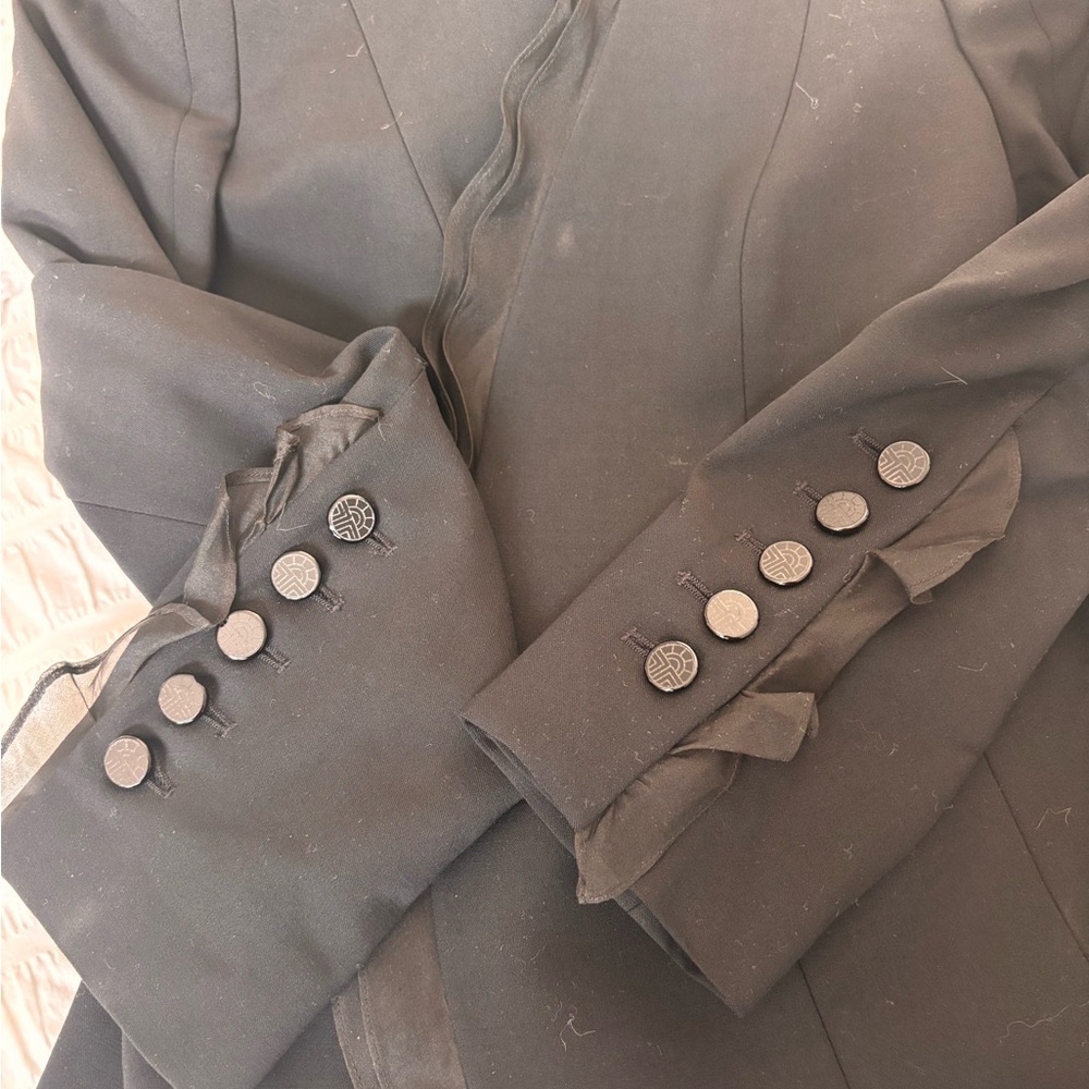 Vintage Louis Feraud Black Wool and Silk Blazer with Ruffled Trim - Picture 14 of 14